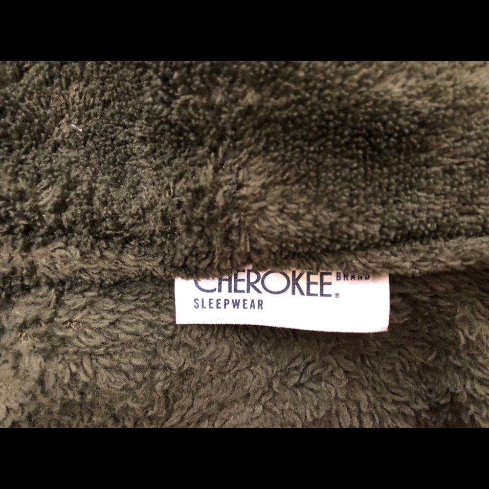Cherokee Boy Robe, Medium - Picture 3 of 3